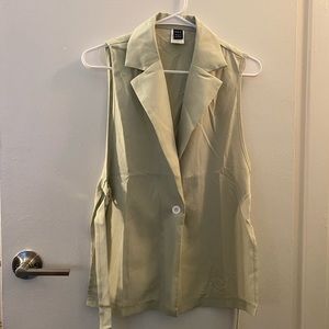 SHEIN sleeveless blazer. XS